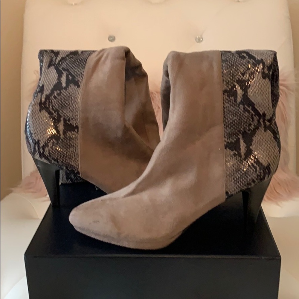 Preloved Impo Stretch Tonia GreySnake Textile Boot